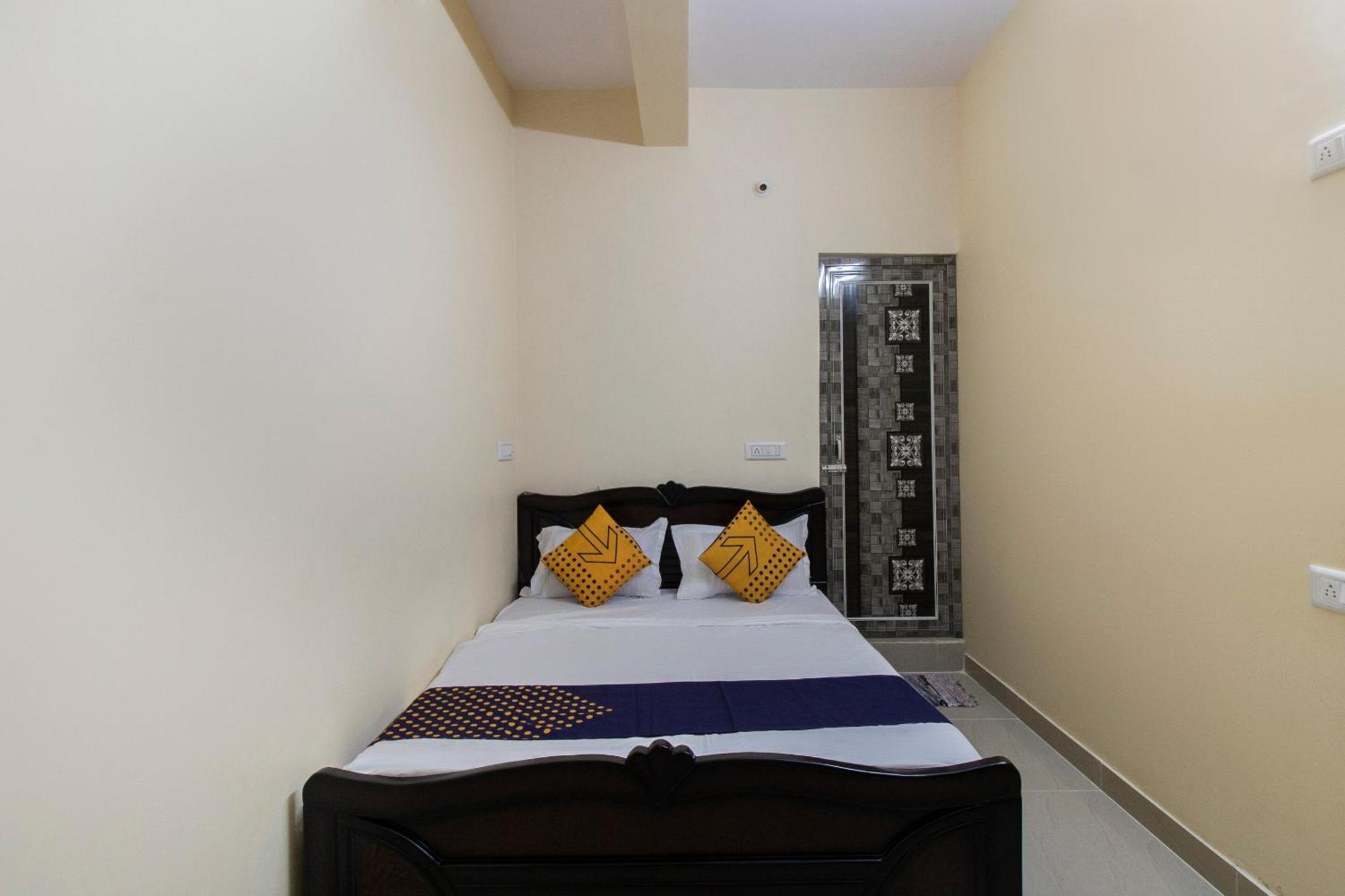 Spot On 71449 Ssr Lodging And Boarding Hotel Bangalore Luaran gambar